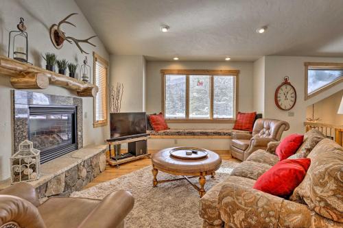 5 Mi to Ski Resort: Breck Home w/ Hot Tub! in Breckenridge (CO)