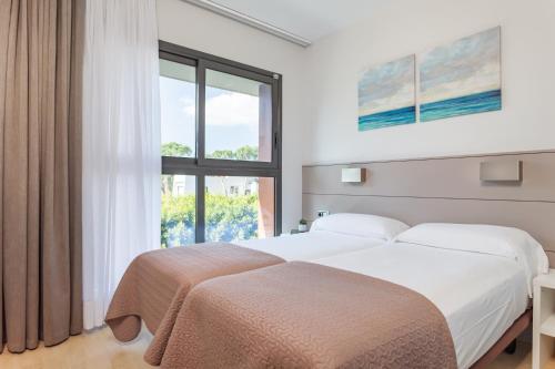  Apartamentos Royal Marina Gardens in Castelldefels