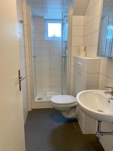 AJO Apartments - Alte Donau Lake or Garden View Balcony Studio - Self-Check-in, Vienna (photo 7)