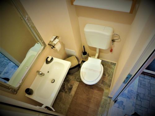 Guest House Hena - main image