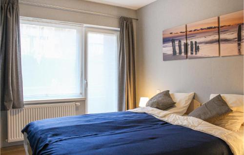 Stunning apartment in Oostende w/ WiFi and 3 Bedrooms - image 2