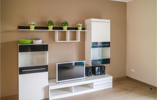 Stunning apartment in Graal Müritz w/ 2 Bedrooms