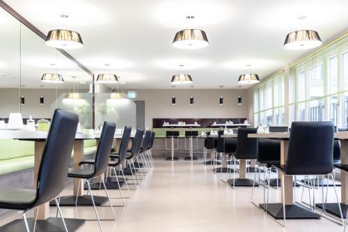Hotel Demas City - image 14