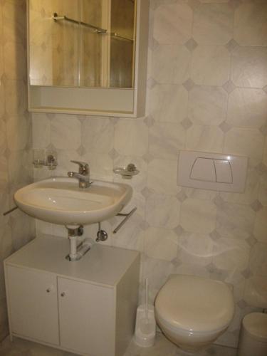 Chalet uf em Stutz 1 - image 7