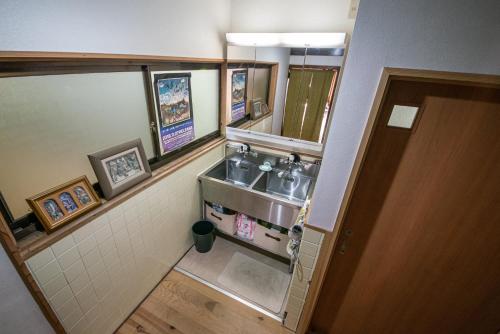 一棟貸し宿Kusuburu House chartered accommodation in Oki Islands