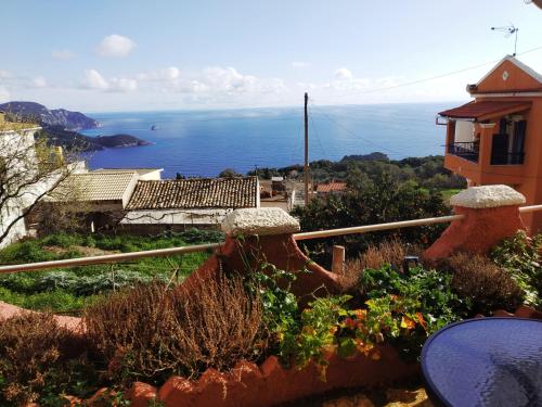  Traditional Panoramic Sea View House, Pension in Lákones