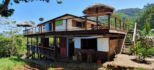 A szálláshely kívülről, Hostal Doble Vista in Capurgana