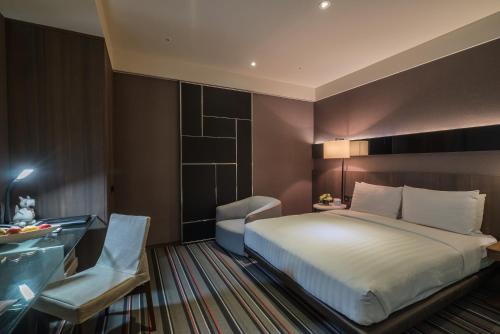 248244052 WESTGATE Hotel