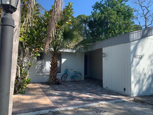 Cozy house. Only 10 minutes from the Siesta Key
