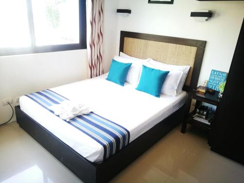 ZEN Rooms Casa Herminia Baler Room Type - Superior Room
