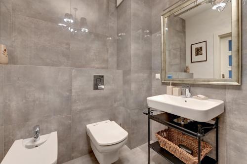 Two-Bedroom Apartment image 3