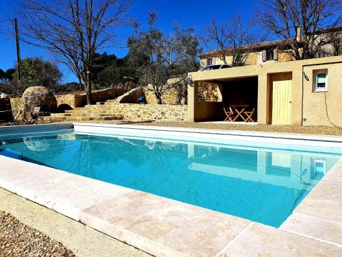 Bastide Bellugue Maison d'hotes reseau Bienvenue a La Ferme a 3 minutes de Lourmarin