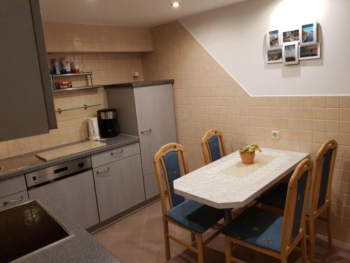 廚房, Ferienwohnung 2 in Nähe der Ostsee (Ferienwohnung 2 in Nahe der Ostsee) in 格雷沃斯米倫