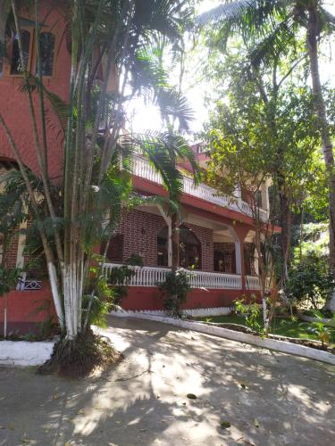 Hilltop Lodge in Guwahati