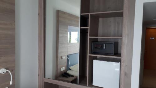 Karousos Beach Rooms - image 2