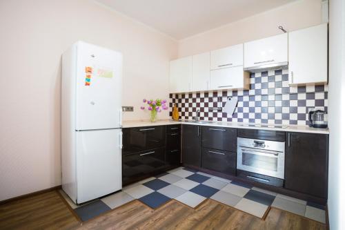 Apartment near Obolon metro station - image 7