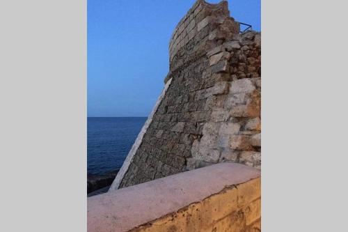  Historic Apartment in centre of city 100m to sea in Monopoli