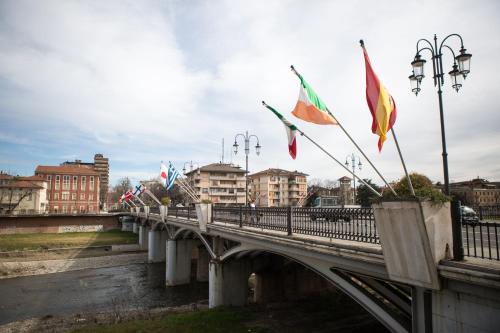 Parma Railway Station Apartment - image 10
