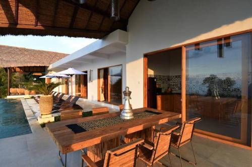Bali Mimpi luxurious villa with great ocean views!