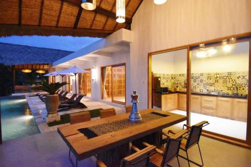 Bali Mimpi luxurious villa with great ocean views!