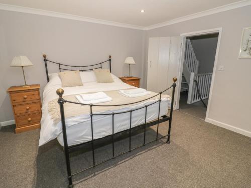 5 Coley Lane - image 8