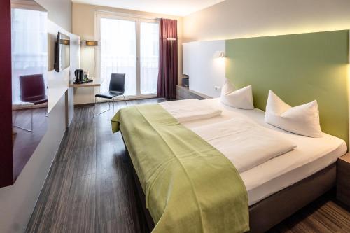 Hotel Demas City - image 11