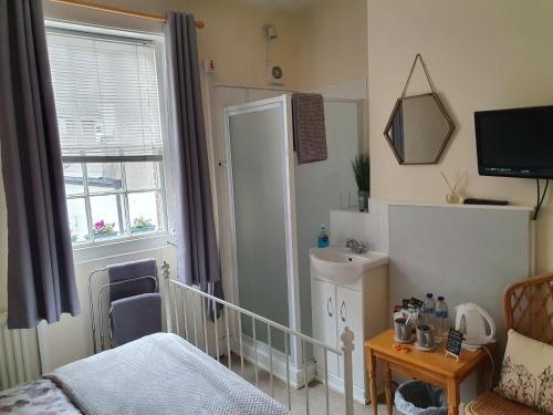 Lyndale Guest House - image 3