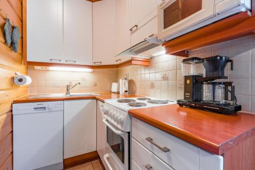 Lomaperkkiö Apartments - image 3