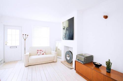 Home From Home By The Sea, Hastings, East Sussex