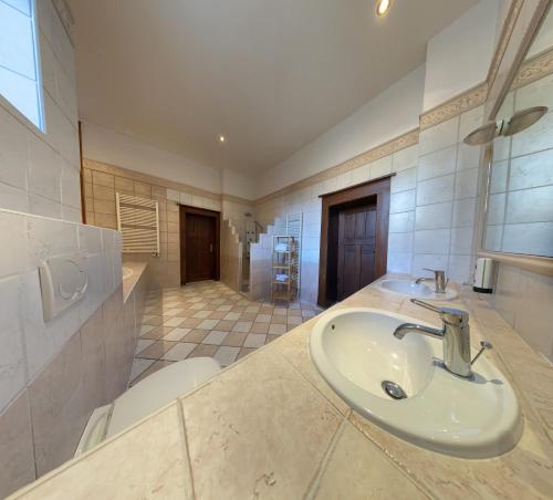 Avalon Bed & Breakfast Themen/- Nichtraucherhotel, Hannover (photo 8)