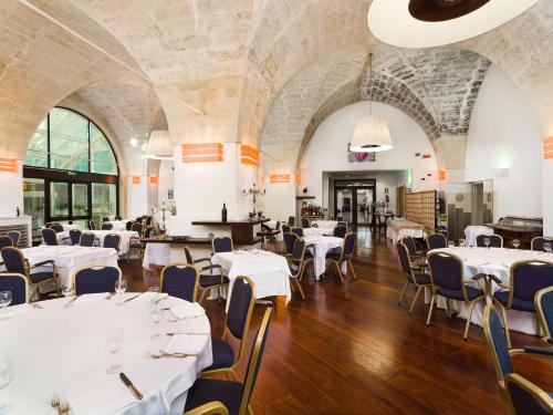 Restaurante, Gry hotel Tiziano E Dei Congressi (Grand Hotel Tiziano E Dei Congressi) in Lecce
