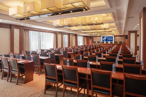 홀리데이 인 익스프레스 뤄양 시티 센터 바이 IHG - 회의실/연회장