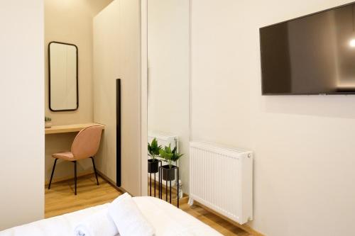 The Flirty Athens apartment - image 6