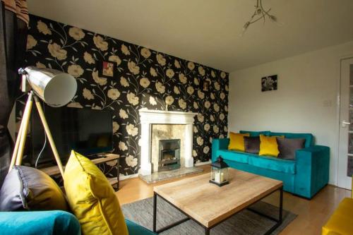 Ideal House In Sheffield - 24/7 Check In - Parking