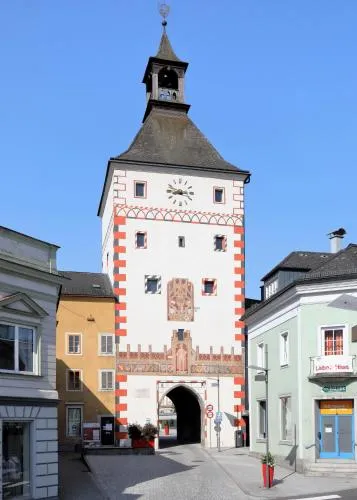 Stadthotel Restaurant Auerhahn in Vöcklabruck, Österreich