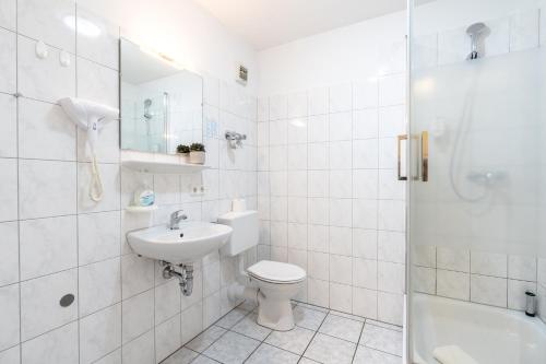 Hotel Fresh INN - image 7