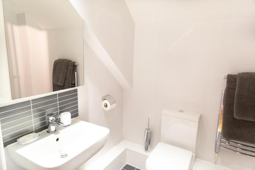 Citystay - Marino Place - image 13