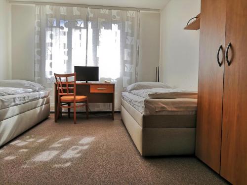 Chambre quadruple, salle de bain privée, 4 lits