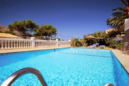 Hostal Los Pinos – Cala San Vicente, NJ