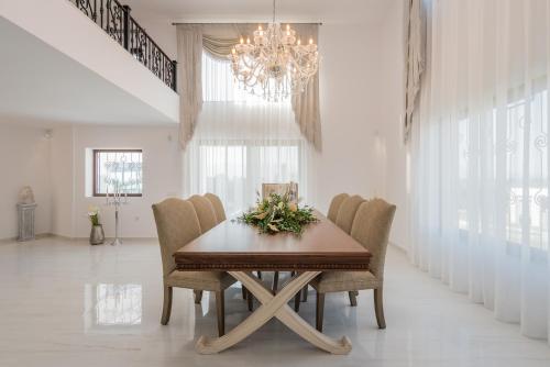 Instalaciones, Villa Shangri-La Zakinthos in Olympia