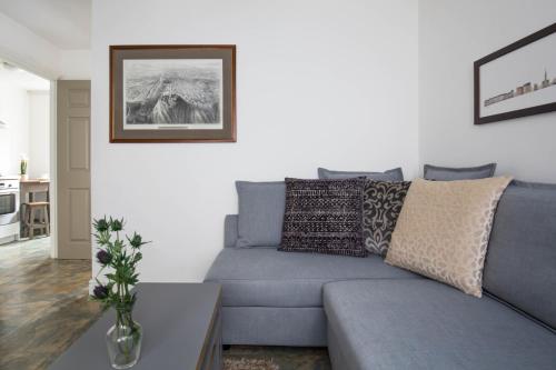Grassmarket Apartment - image 13