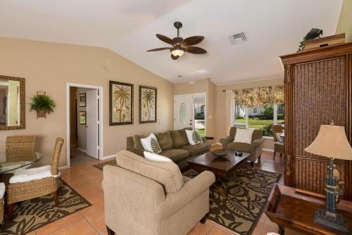 Waterfront Playground in Paradise Awaits! - image 2