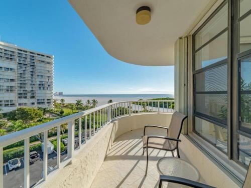 NEW OWNERS! End Unit w/ Top of Line Finishes / Wide Gulf Views! - image 8