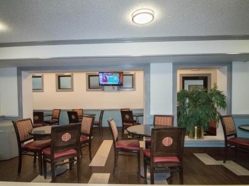 ห้องอาหาร, Sweet Dreams Inn in เพนซาโคลา (FL)