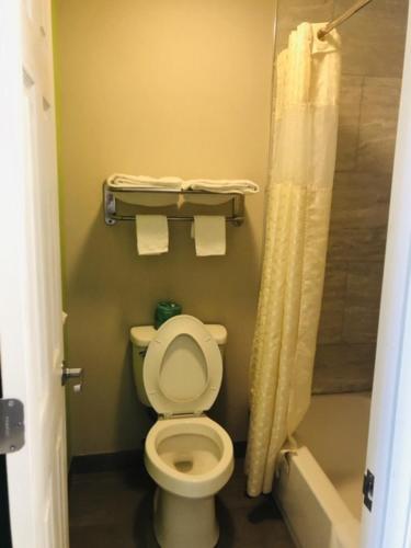 Flamingo Beach Inn – Biloxi, MS