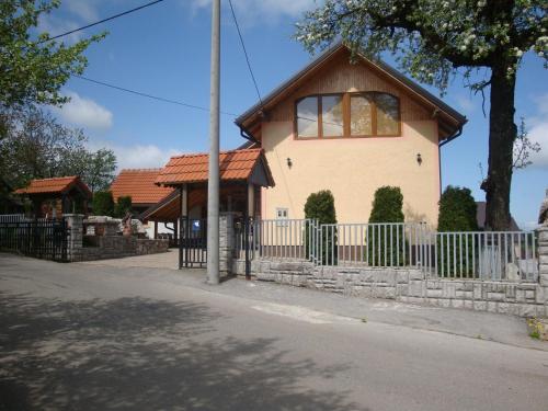  Studios Marta, Pension in Saborsko