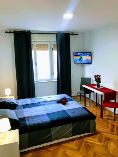  Pula Center Old Town Apartments and Rooms in Pula