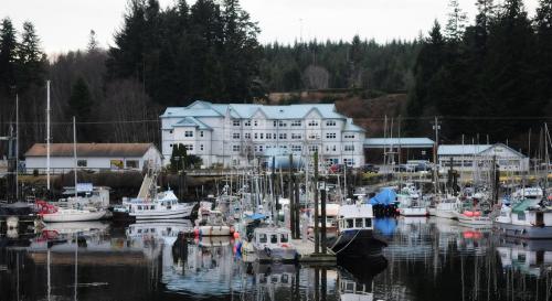 Quarterdeck Inn Port Hardy