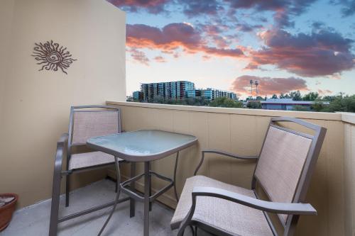 Camelback House - image 6