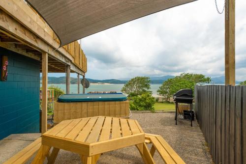 บริการและสิ่งอำนวยความสะดวก, ONEPU MOANA 4-6 Bdr Holiday Home in โอโปโนนี